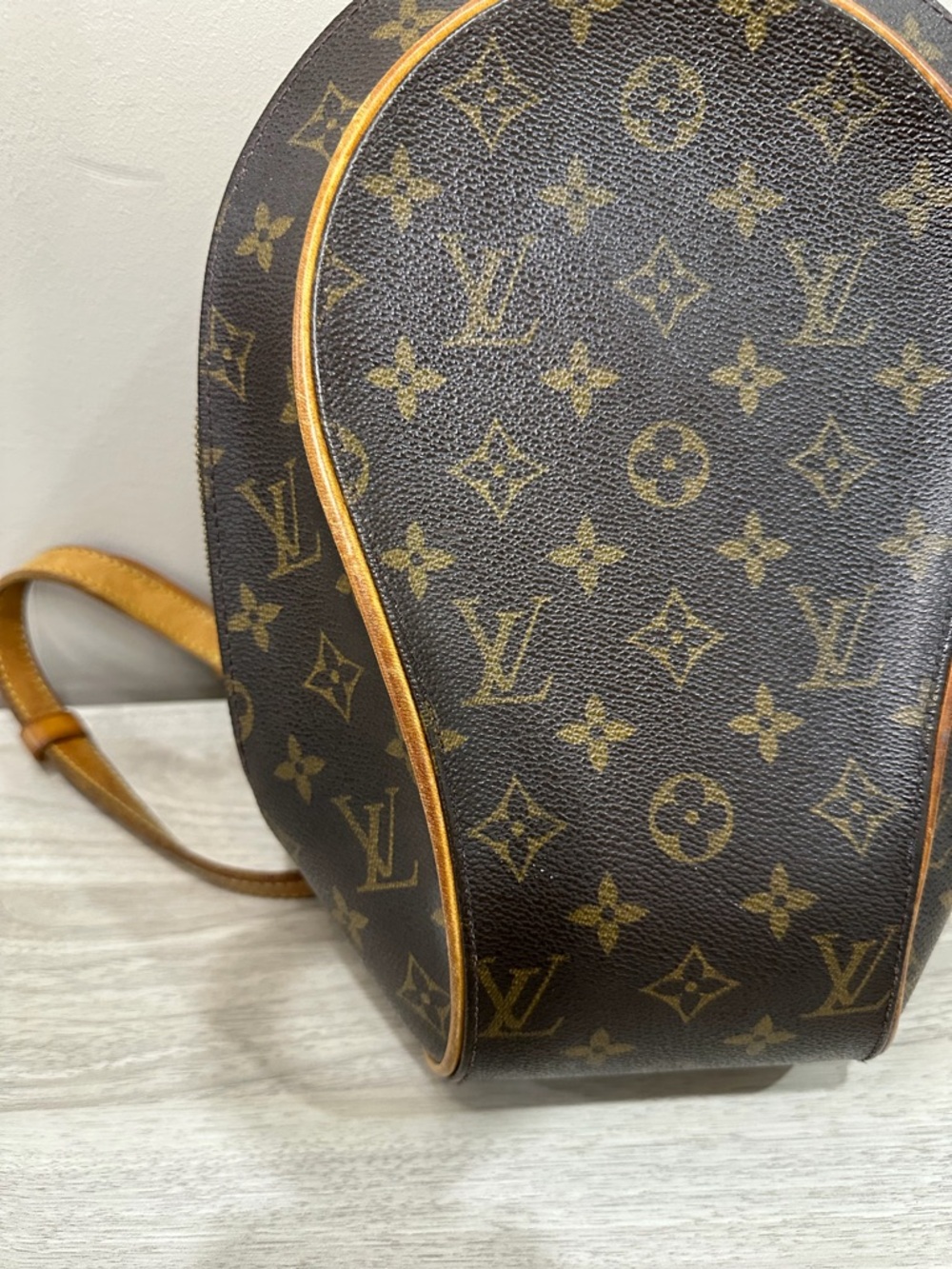 Louis Vuitton Monogram Ellipse Backpack - Picture 2 of 12